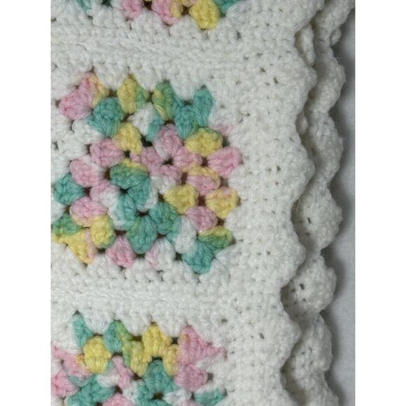 Vintage Handmade Crochet Baby Blanket Pastel Granny Square 32x48 Cottagecore EUC - Picture 2 of 6